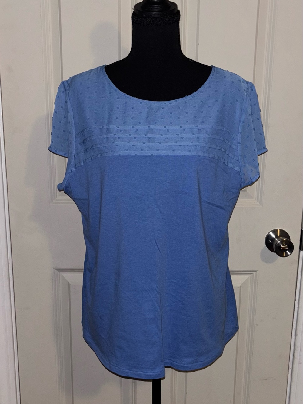 Elle Short Sleeve Dotted Yoke Top